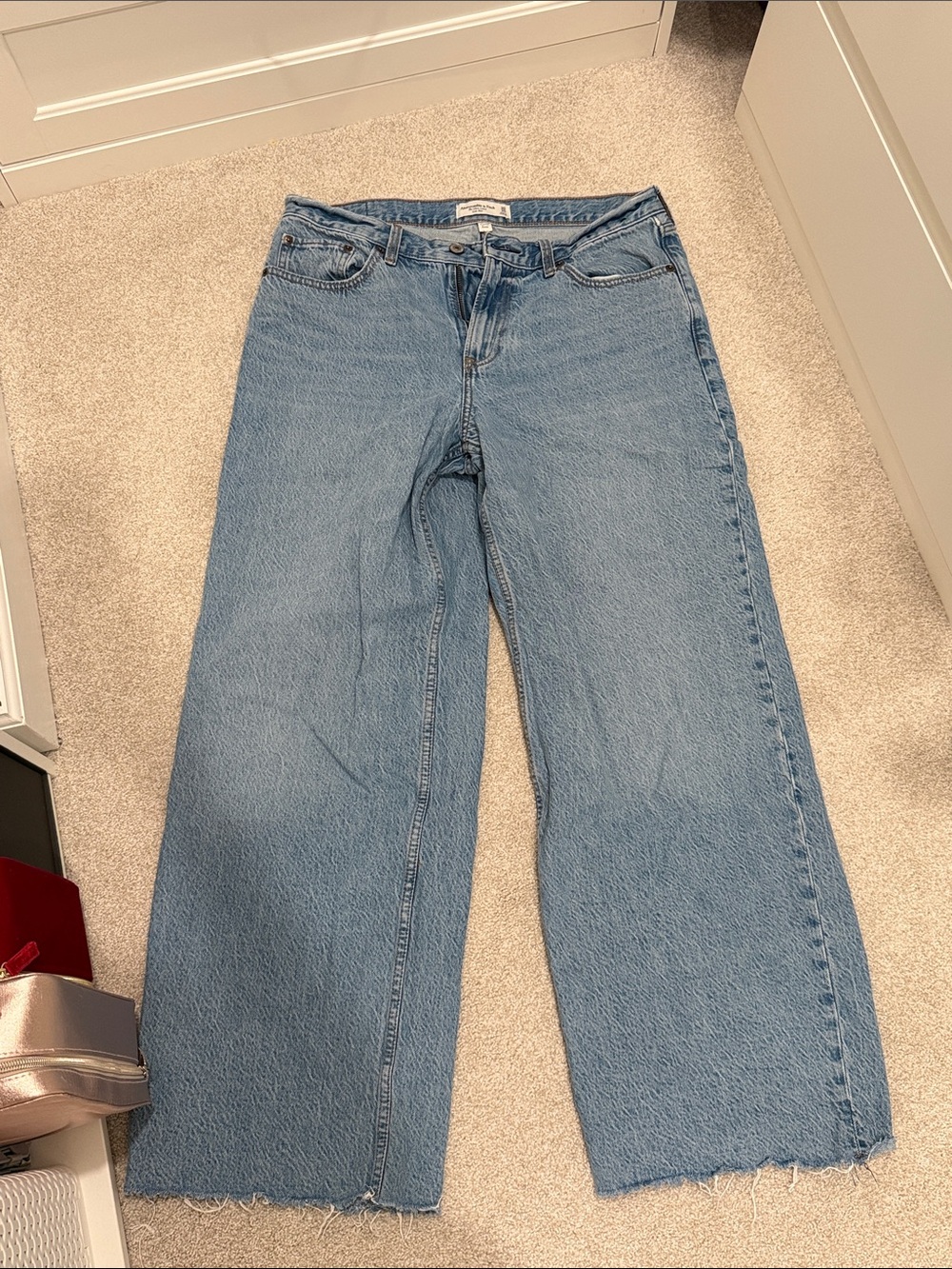 Abercrombie & Fitch the ultra loose curvy